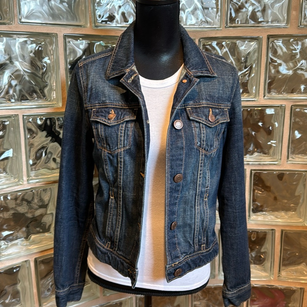American Eagle Outfitter’s Jean Jacket Women’s Size Medium